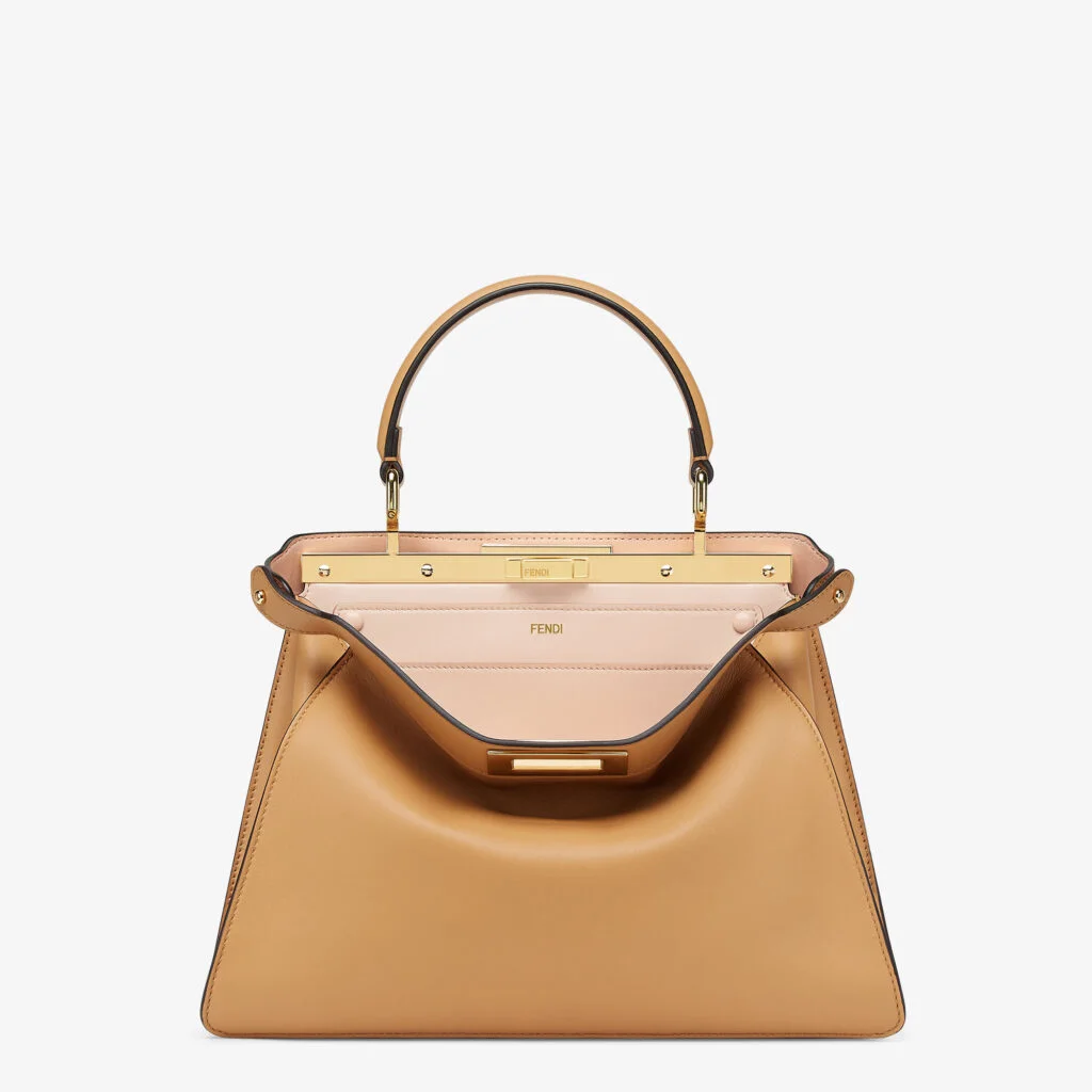 Fendi Peekaboo ISeeU Medium — Beige Leather